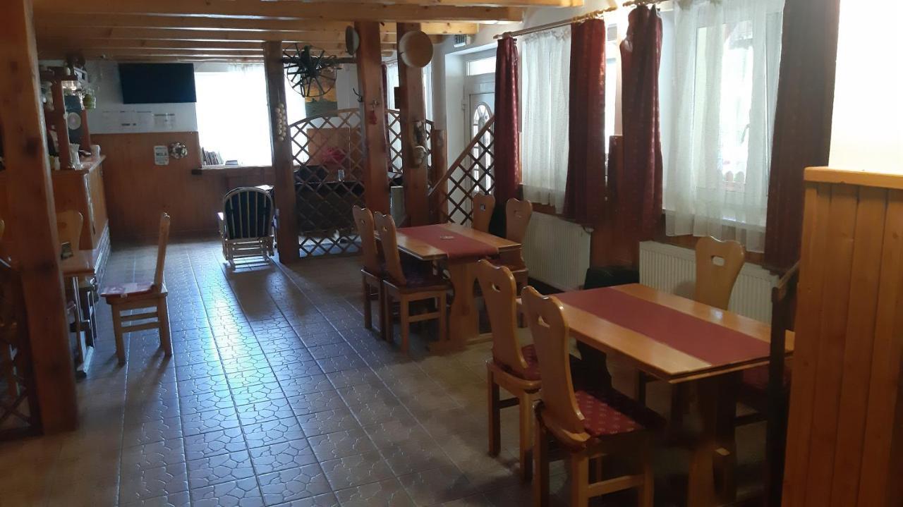 Penzión pri studničke Omastiná Omastina Exterior foto